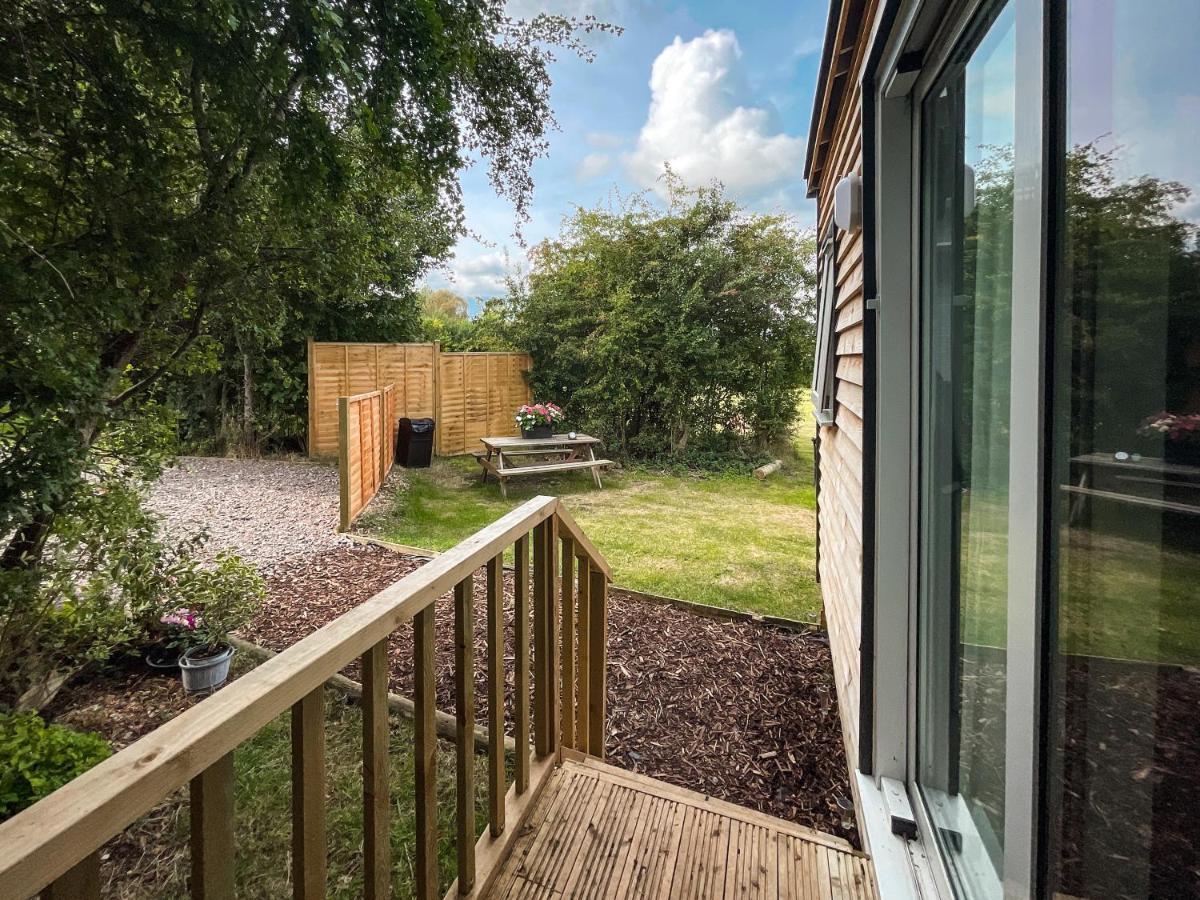 Shepherds Hut Bath ウィック エクステリア 写真