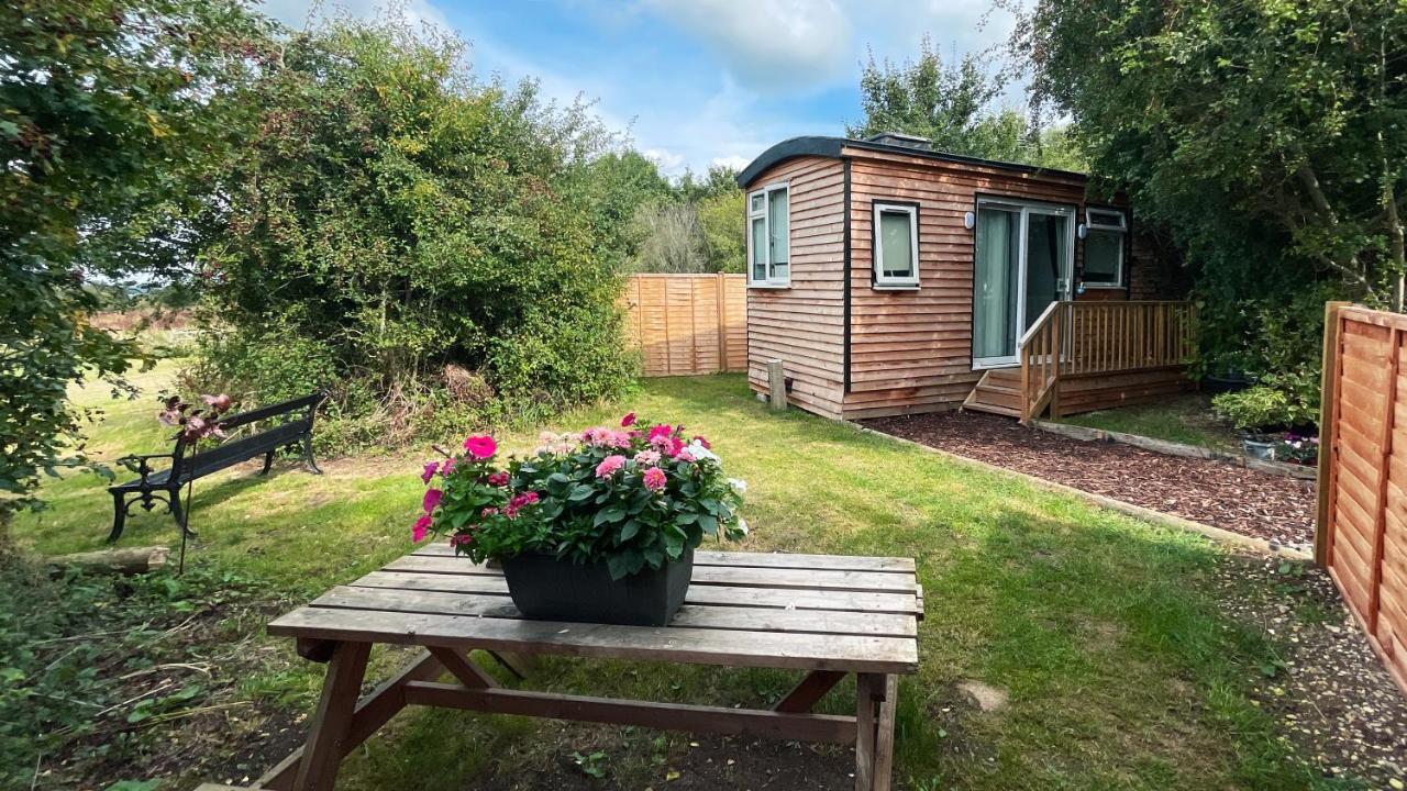 Shepherds Hut Bath ウィック エクステリア 写真